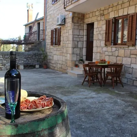House Toncica Hébergement de vacances Dol (Brac)