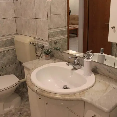 House Toncica Dol (Brac)
