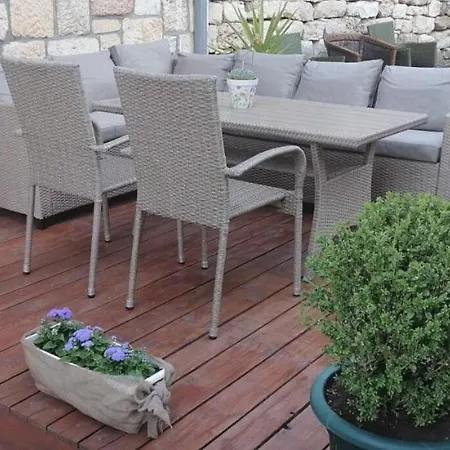 House Toncica Dol (Brac)